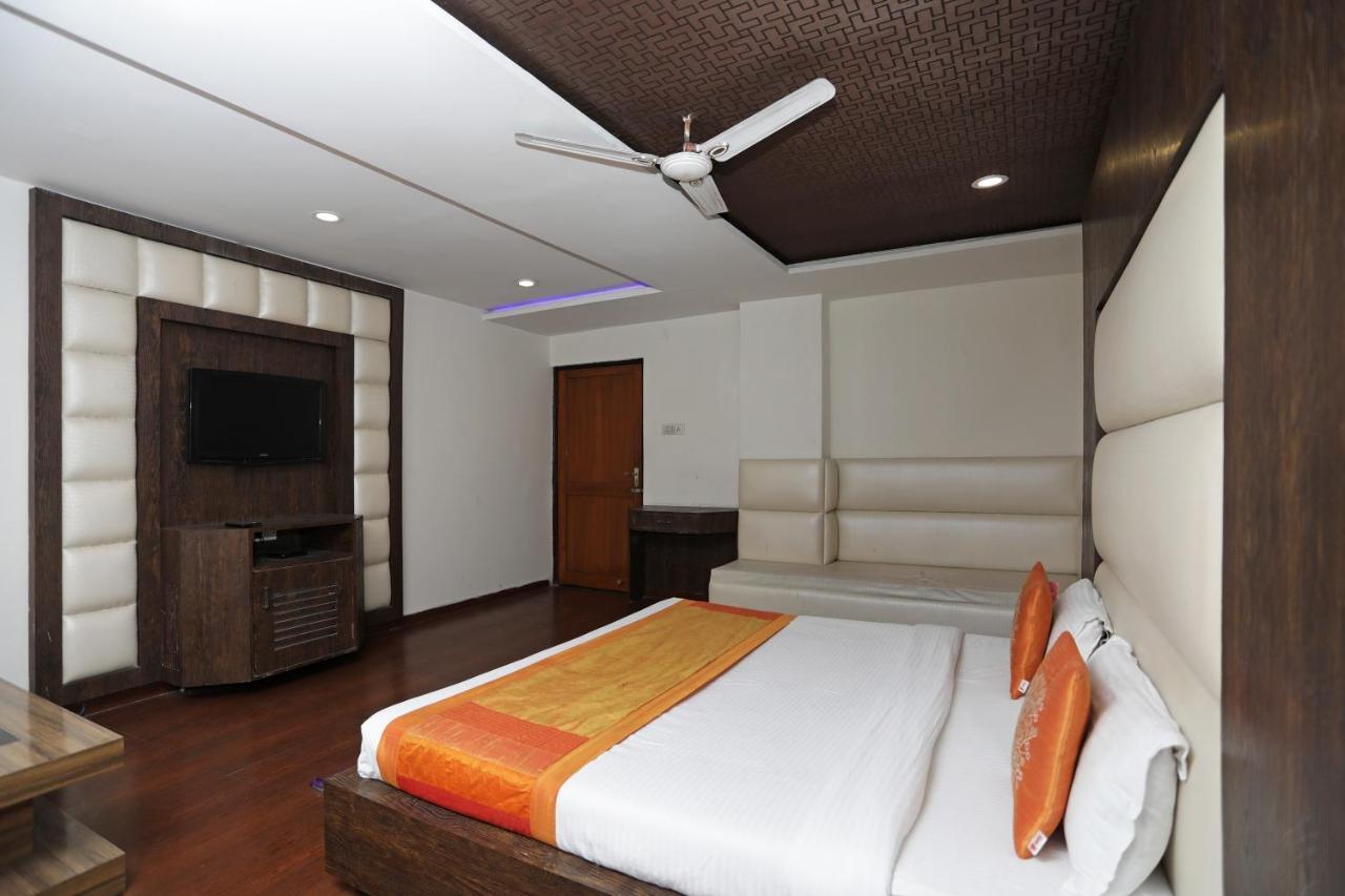 The Gagan Plaza Hotel Канпур Екстериор снимка