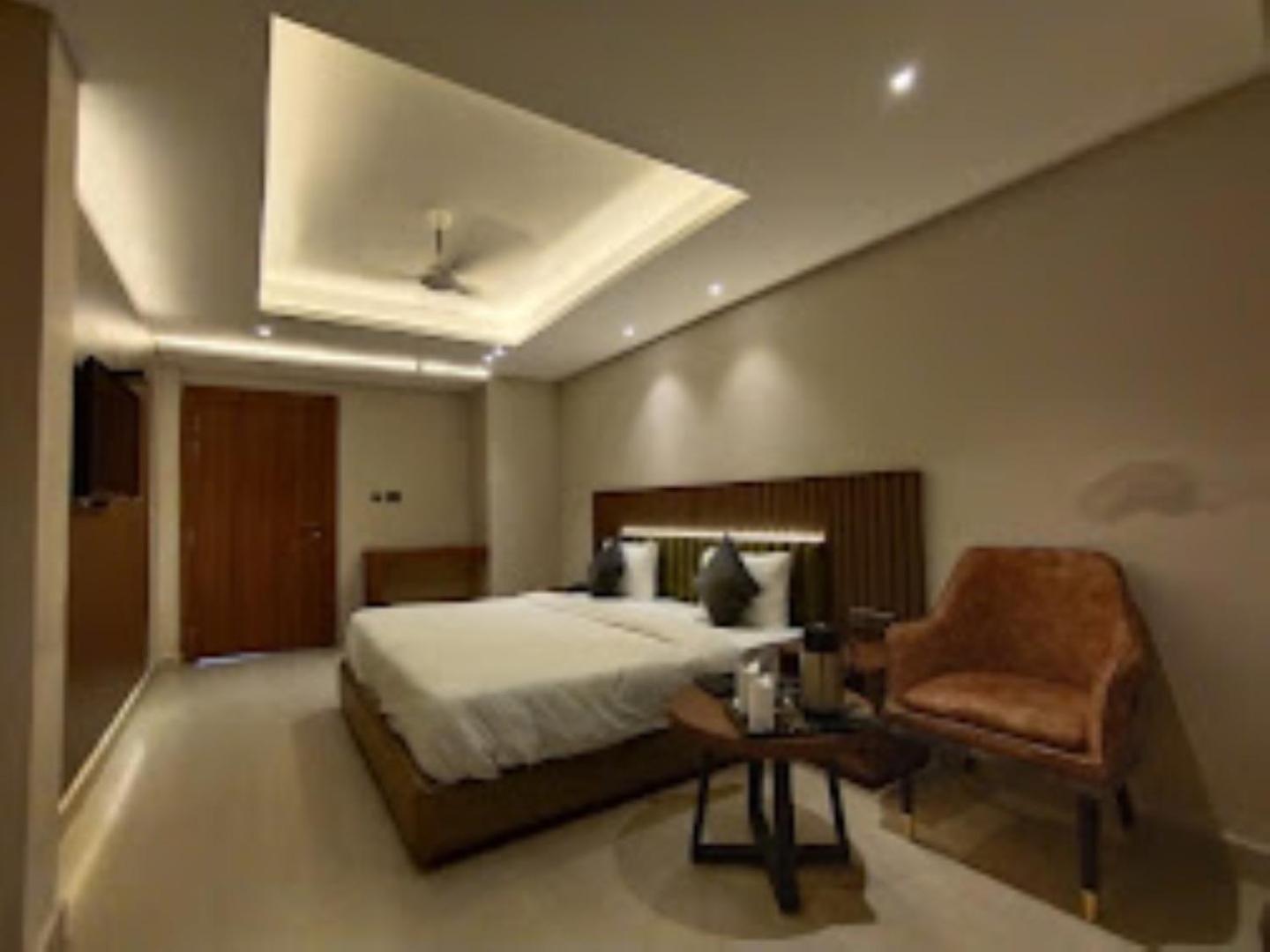 The Gagan Plaza Hotel Канпур Екстериор снимка